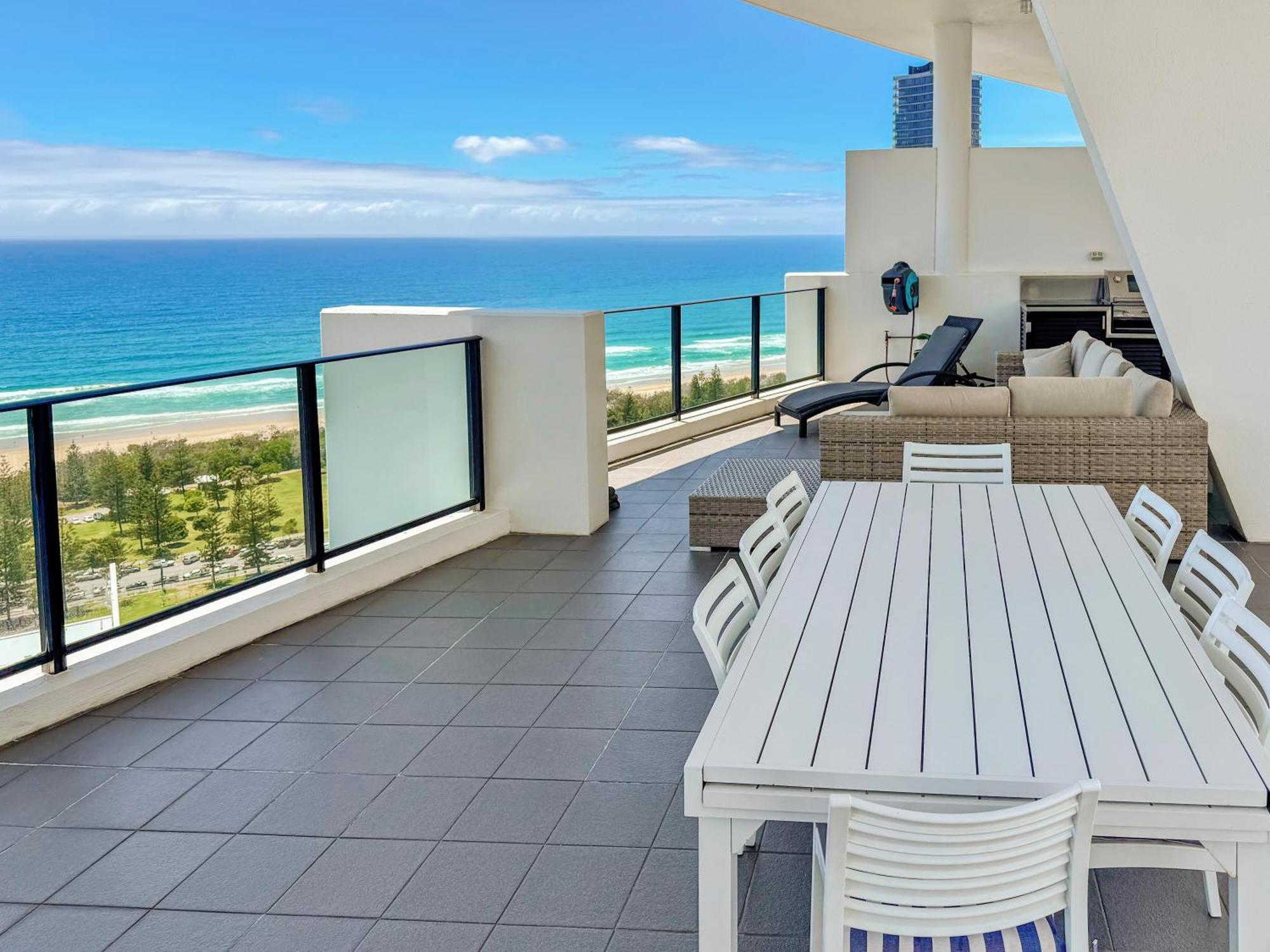 Ocean View Luxury 2 Level Penthouse 3br 30th Floor Gold Coast